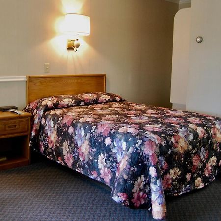 T-Bird Motor Inn Шелбурн Екстер'єр фото