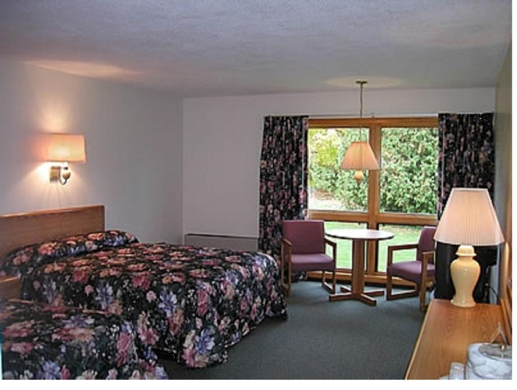 T-Bird Motor Inn Шелбурн Номер фото