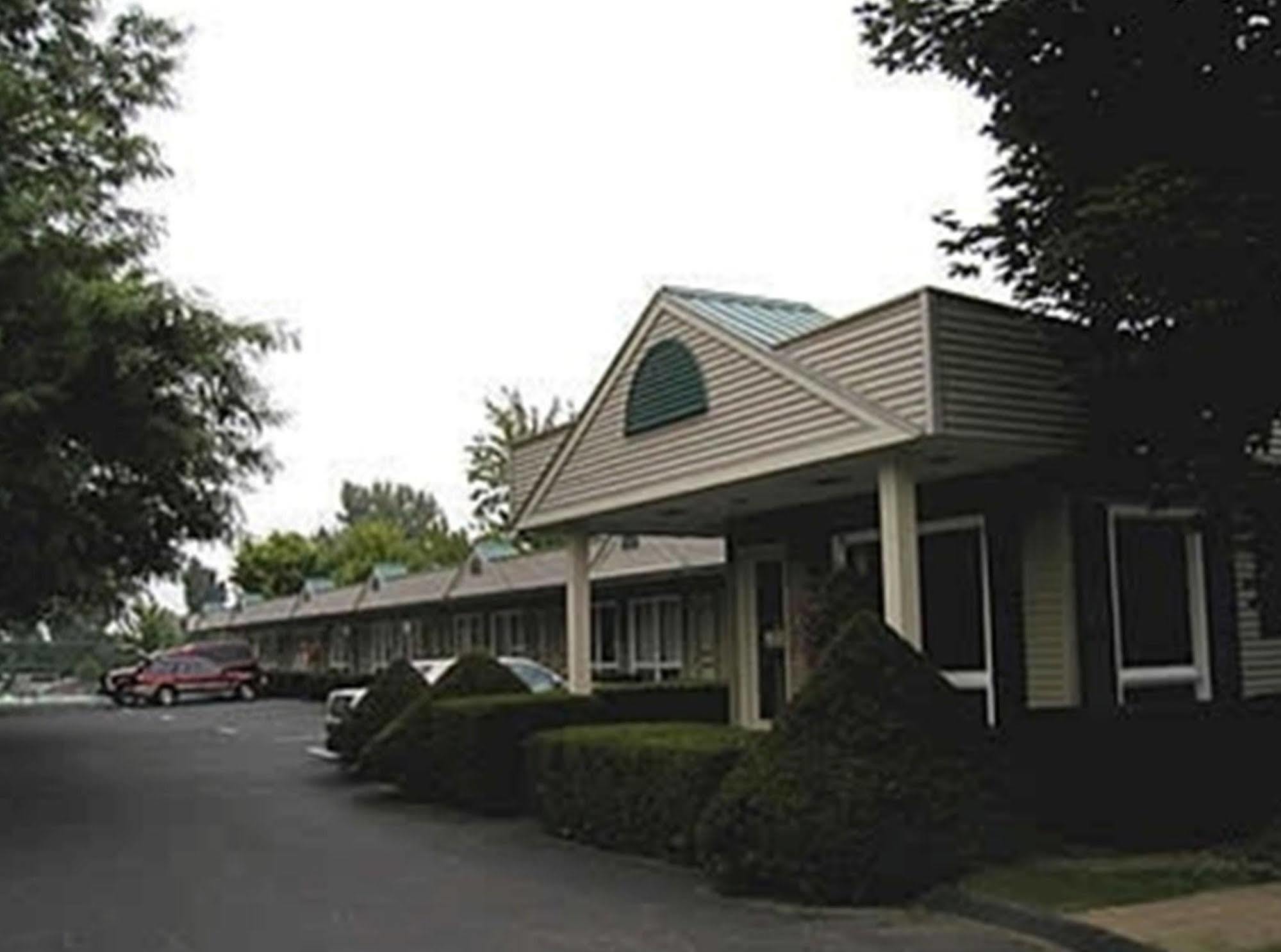 T-Bird Motor Inn Шелбурн Екстер'єр фото