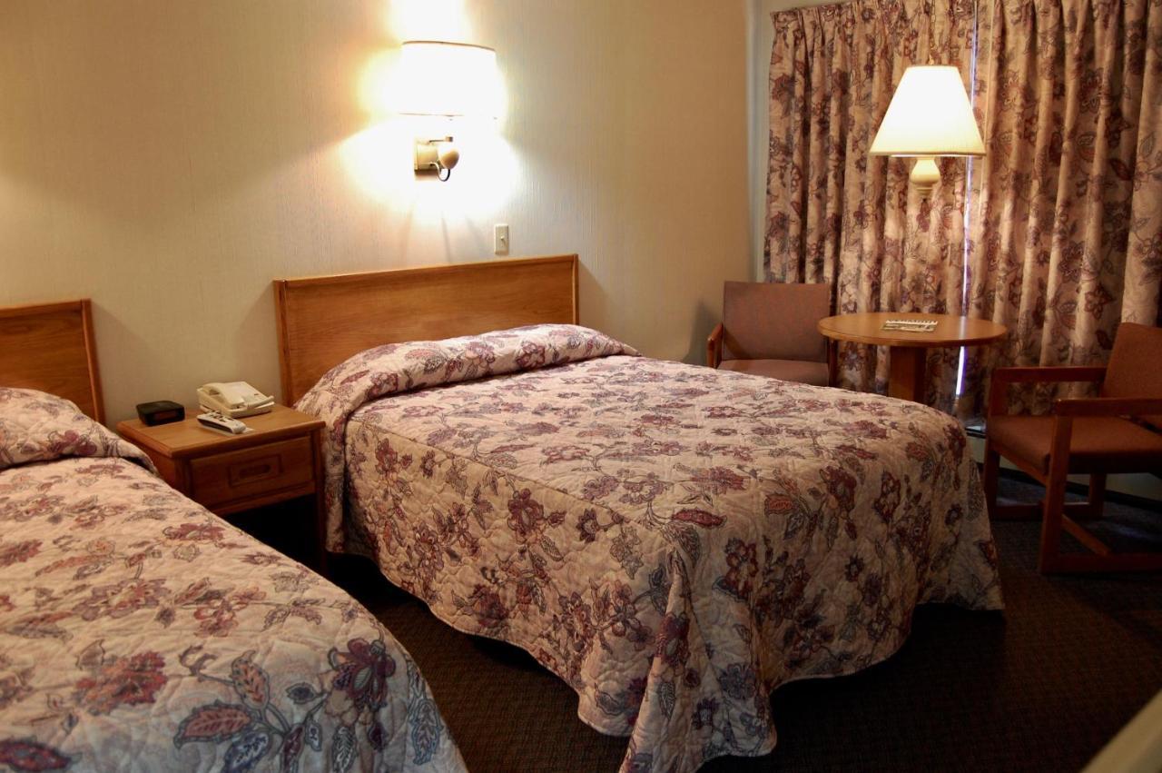 T-Bird Motor Inn Шелбурн Екстер'єр фото
